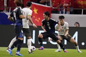 国足充满信